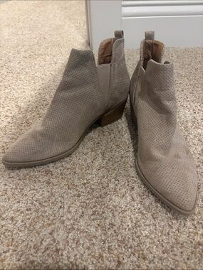 Universal Thread Taupe Suede Pointed-Toe Ankle Booties